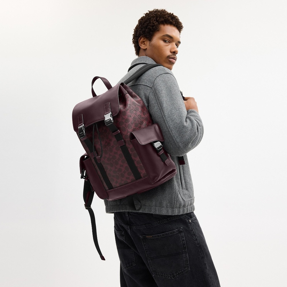 Clark Backpack In Signature Canvas - Picture 2 of 3